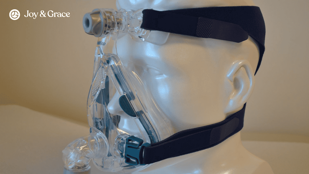 a cpap mask is strapped to a mannequin head