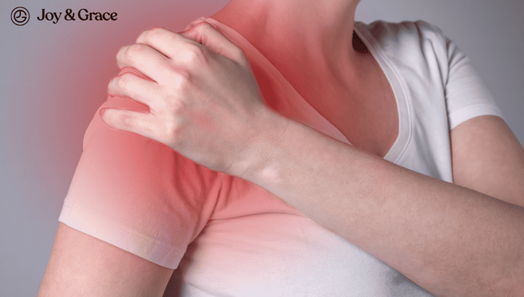 Understanding the pain in a woman's shoulder at the tip.